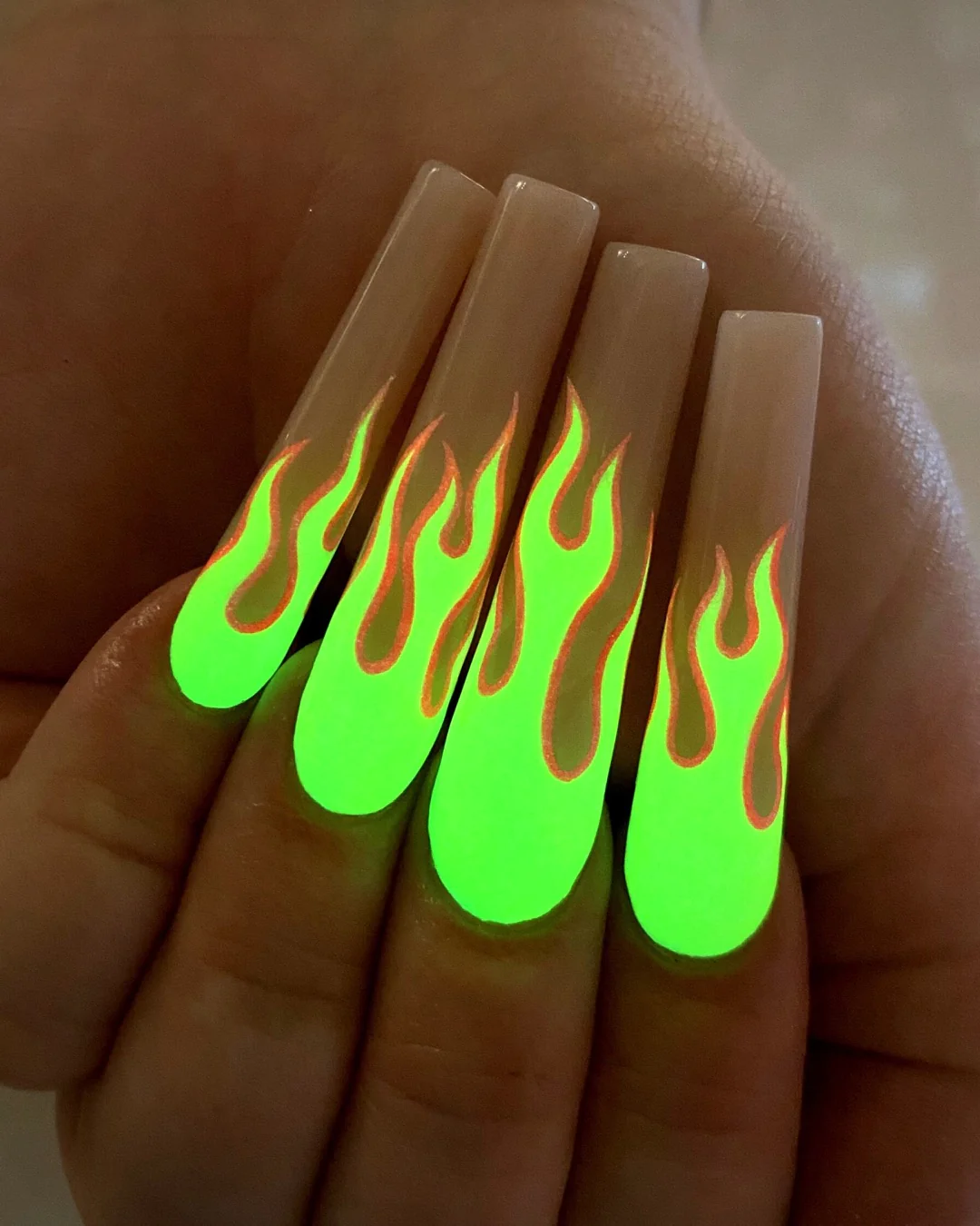 Highlighter Flames - Nail Gallerys