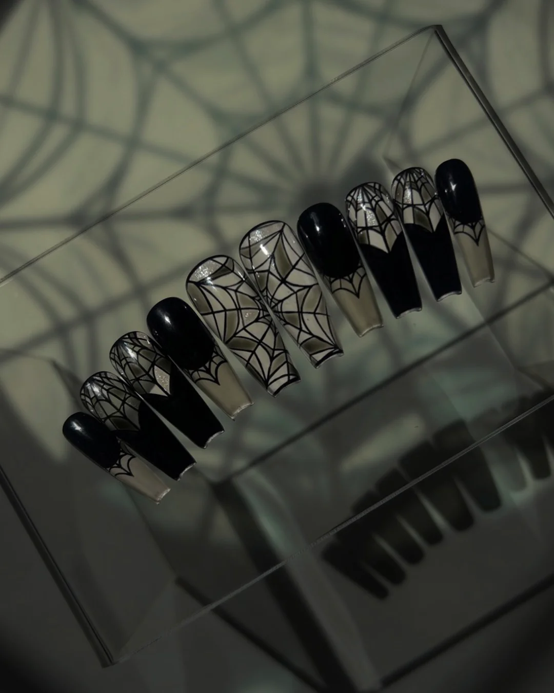 Wednesday - Nail Gallerys