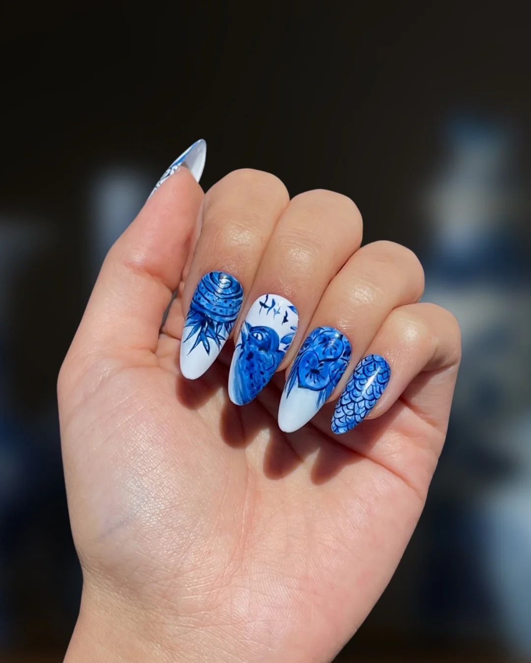 Swallow's Nest - Nail Gallerys