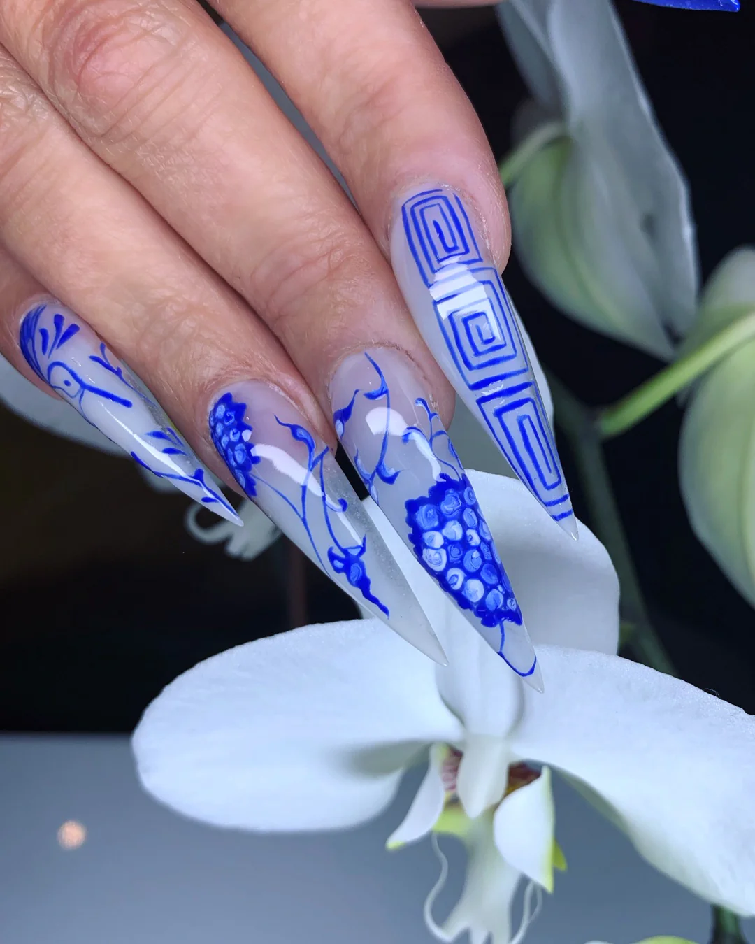 Ming Vase II - Nail Gallerys