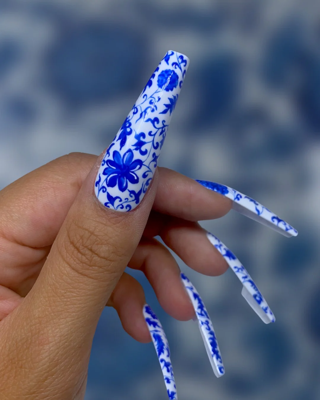 Ming Vase - Nail Gallerys