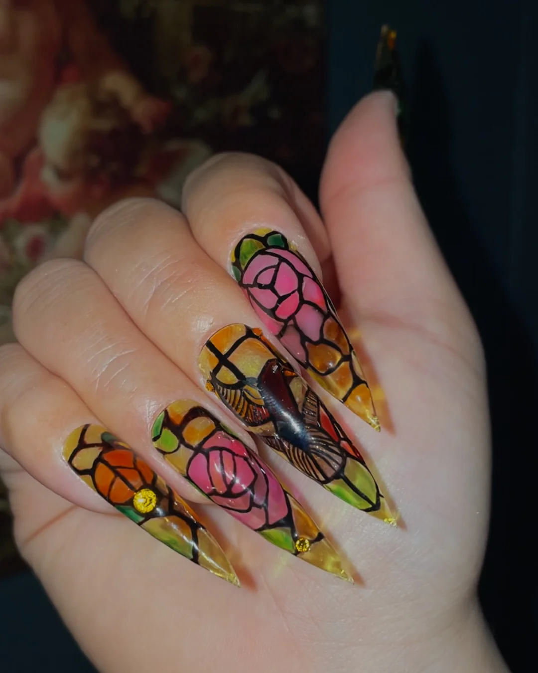 Rose Garden: Tiffany Lamp - Nail Gallerys