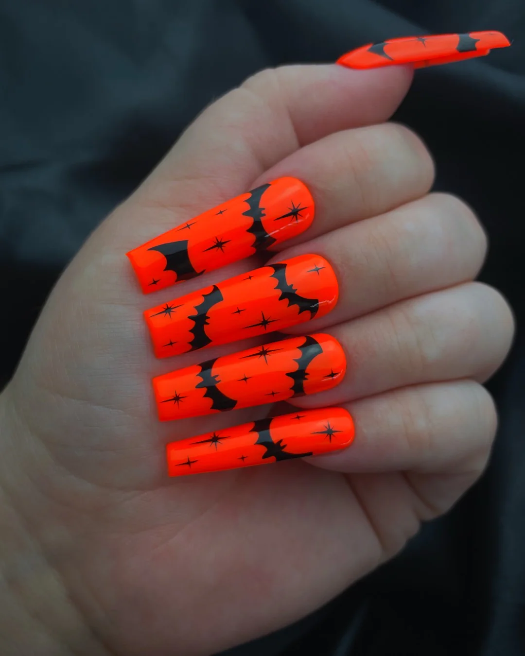 Feeling Batty - Nail Gallerys