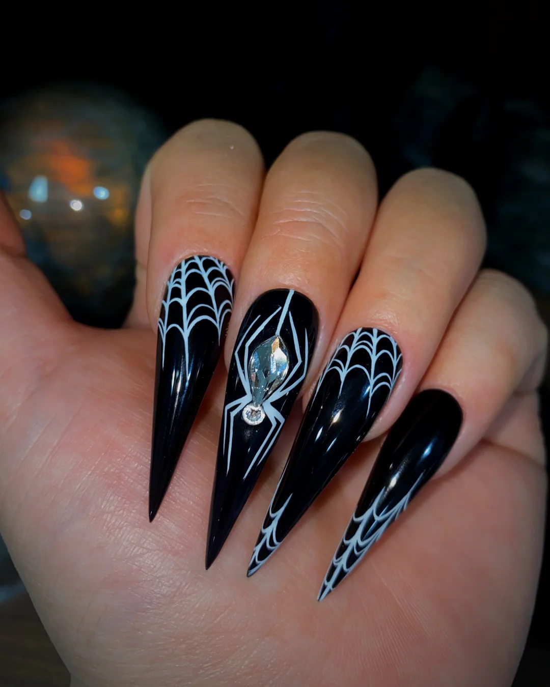 Crystal Widow - Nail Gallerys