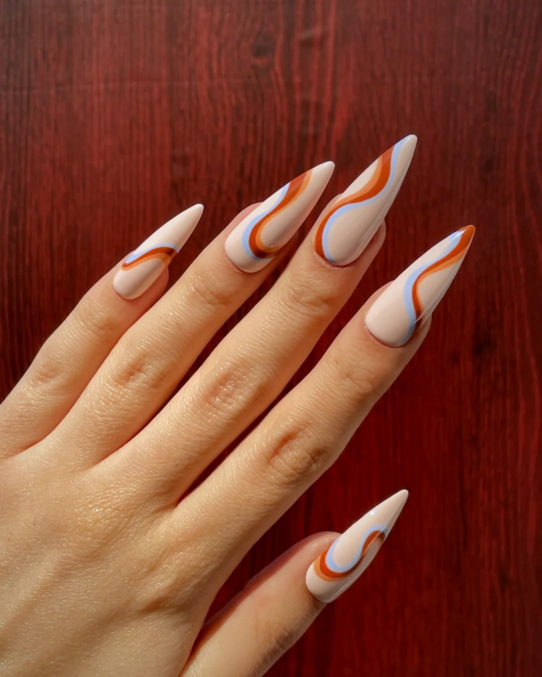 Retro Swirls - Nail Gallerys