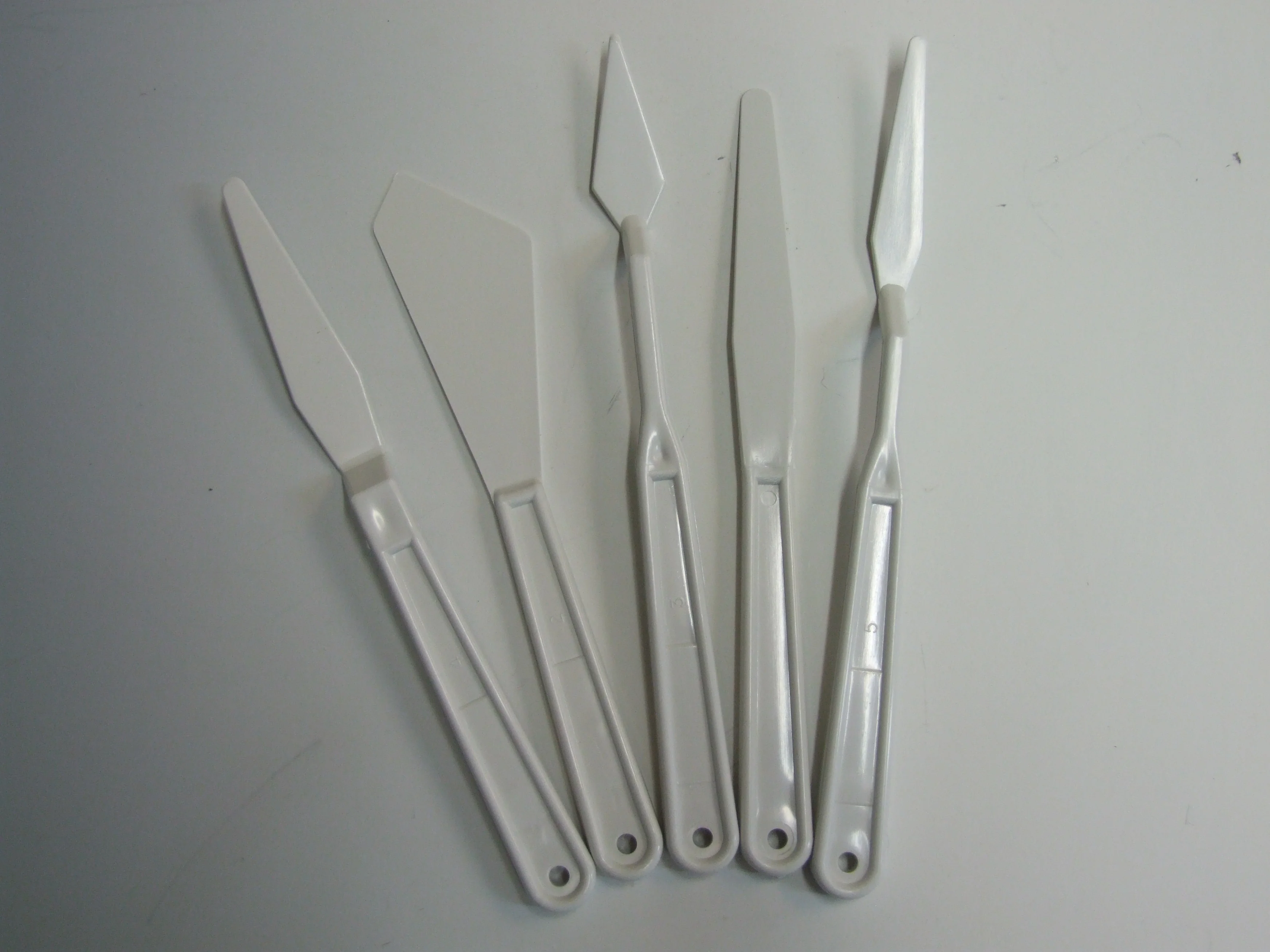 Das Plastic Palette Painting Knife Set - 5 Pieces - Nail Gallerys