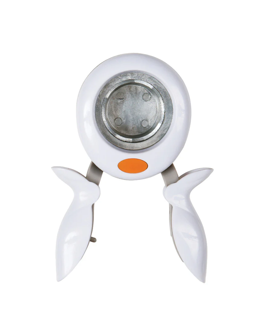 Fiskars 1.5 Inch Circle Squeeze Punch - Nail Gallerys