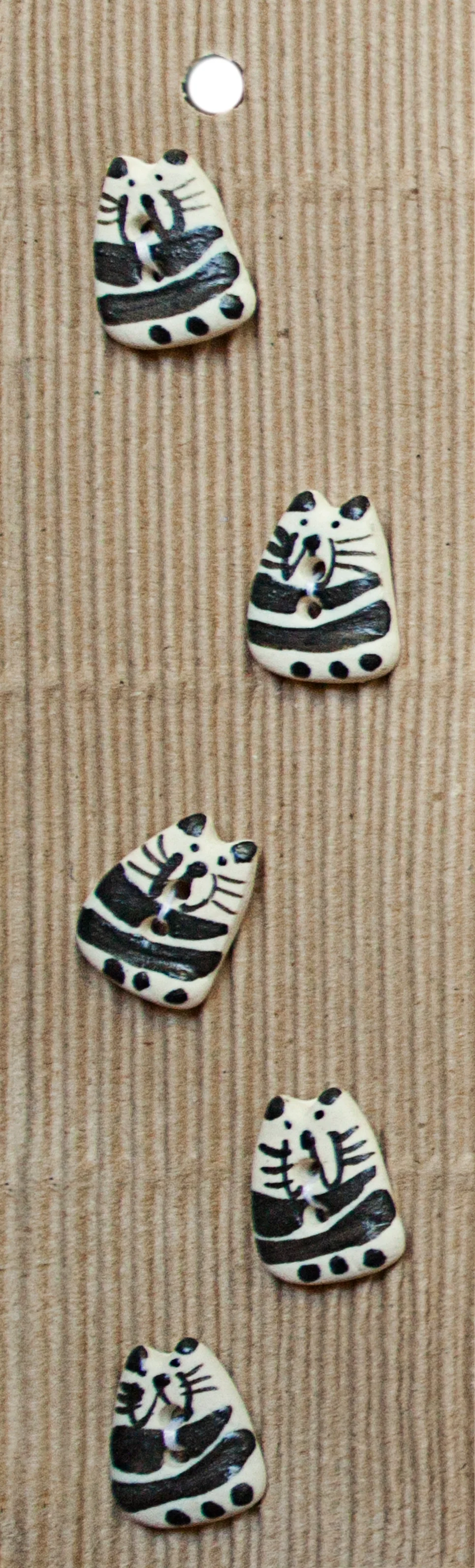 Incomparable Buttons - Black & White Cats - Card of 5 - Nail Gallerys