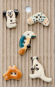 Incomparable Buttons - Assorted Australian - Card of 5 - Nail Gallerys
