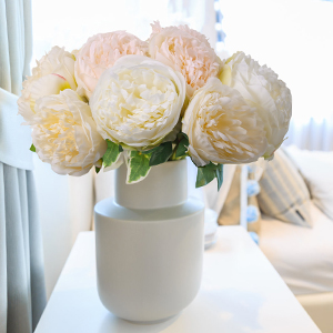 Pivoine artificielle