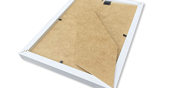 Ouverture montée graduée fenêtre foncée cadre cuivré lunettes dos profond mariage 