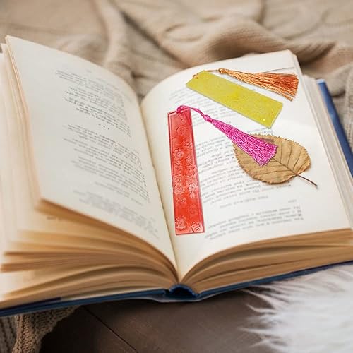 SENHAI Lot de 6 moules rectangulaires en résine pour marque-pages en résine époxy (12 styles) avec 30 pompons colorés, 3D pour loisirs créatifs - Nail Gallerys