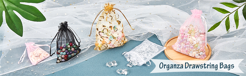 Bannière de sacs en organza.