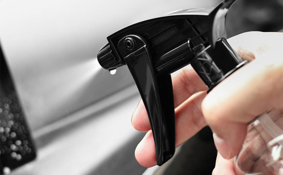 Papées de pulvérisation pour le nettoyage