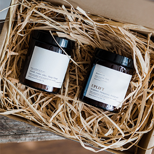 Raphia naturel pour décorer et protéger les bouteilles de vin ou de verre