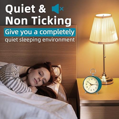 LURICO Réveil Analogique Silencieux sans Tic-Tac Reveil Vintage avec Veilleuse, Fonctionnement à Piles, Facile à Utiliser Et Alarme Puissante, Fonction Snooze pour Chambre à Coucher, Salon, Cuisine - Nail Gallerys
