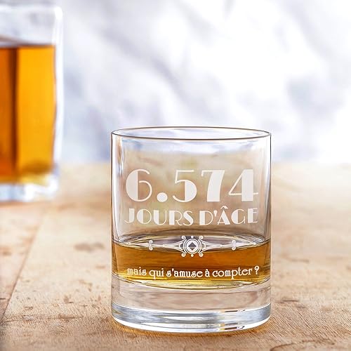 AMAVEL - Verre à Whisky avec Gravure pour l'anniversaire - 70 Ans - 25 568 Jours d'âge mais Qui s'amuse à Compter ? - Standard - Tumbler - Idée Cadeau d'anniversaire pour Hommes et Femmes - Nail Gallerys