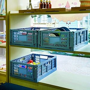 Panier de rangement pour étagère.