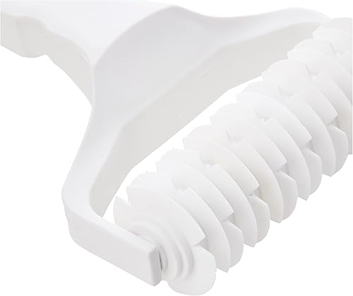 Faringdon Plastic Lattice Pastry Cutter - Nail Gallerys