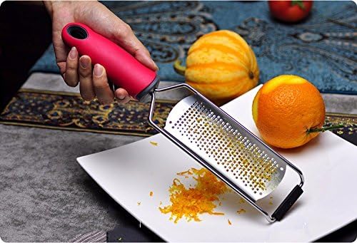 Râpe Zesteur multifonctionnel en acier inoxydable, avec poignée ergonomique, Zesteur d'agrumes, Râpe à Fromage, Gingembre, Noix de Muscade, Citron, Ail, Chocolat, Légumes + Housse de protection - Nail Gallerys
