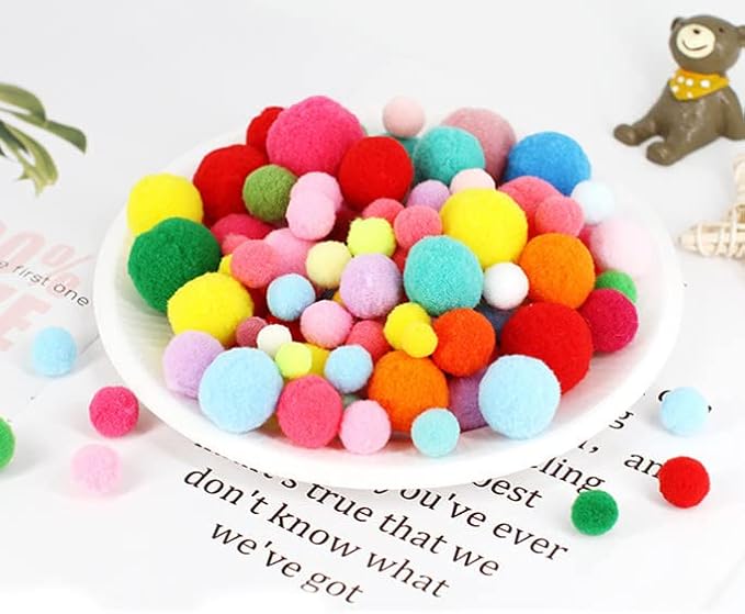 Petits pompons boules en peluche pour enfants - Nail Gallerys