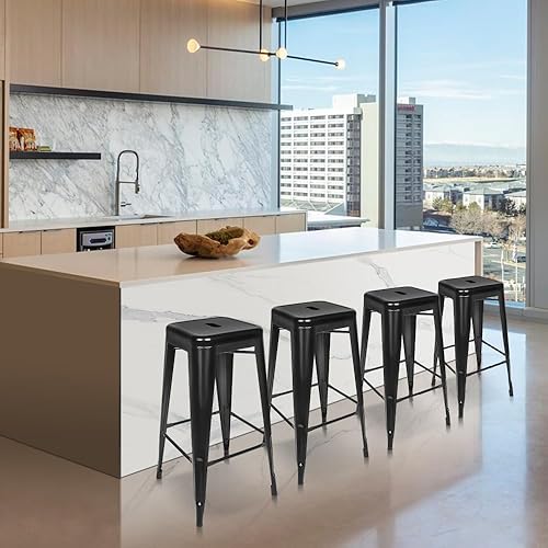 WODFARR Lot de 4 tabourets de Bar Noirs empilables, chaises de Salle à Manger, tabourets de Bar, Bar Industriel, extérieur, H76*L42*W42cm - Nail Gallerys