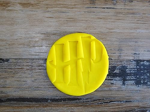 ELACE Moule Biscuit Emporte Pièce Logo Sorcier Dessin Animé Emporte Pièces en Plastique Decoupoir Patisserie Emporte Pièce en Forme Enfants pour Décoration de Biscuits (dim 6.5x1.5cm) - Nail Gallerys